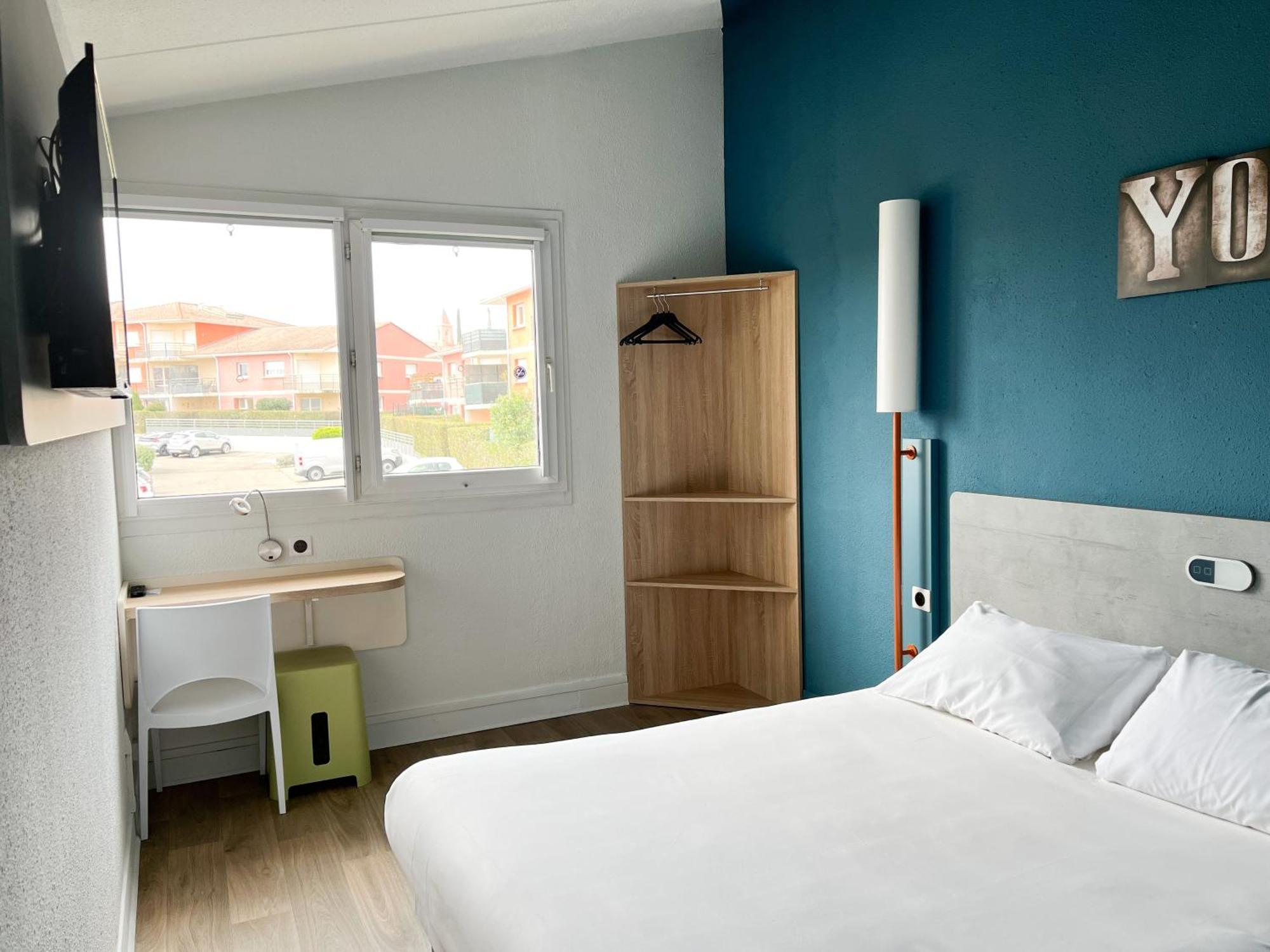 Ibis Budget Saint Christol Les Ales Buitenkant foto