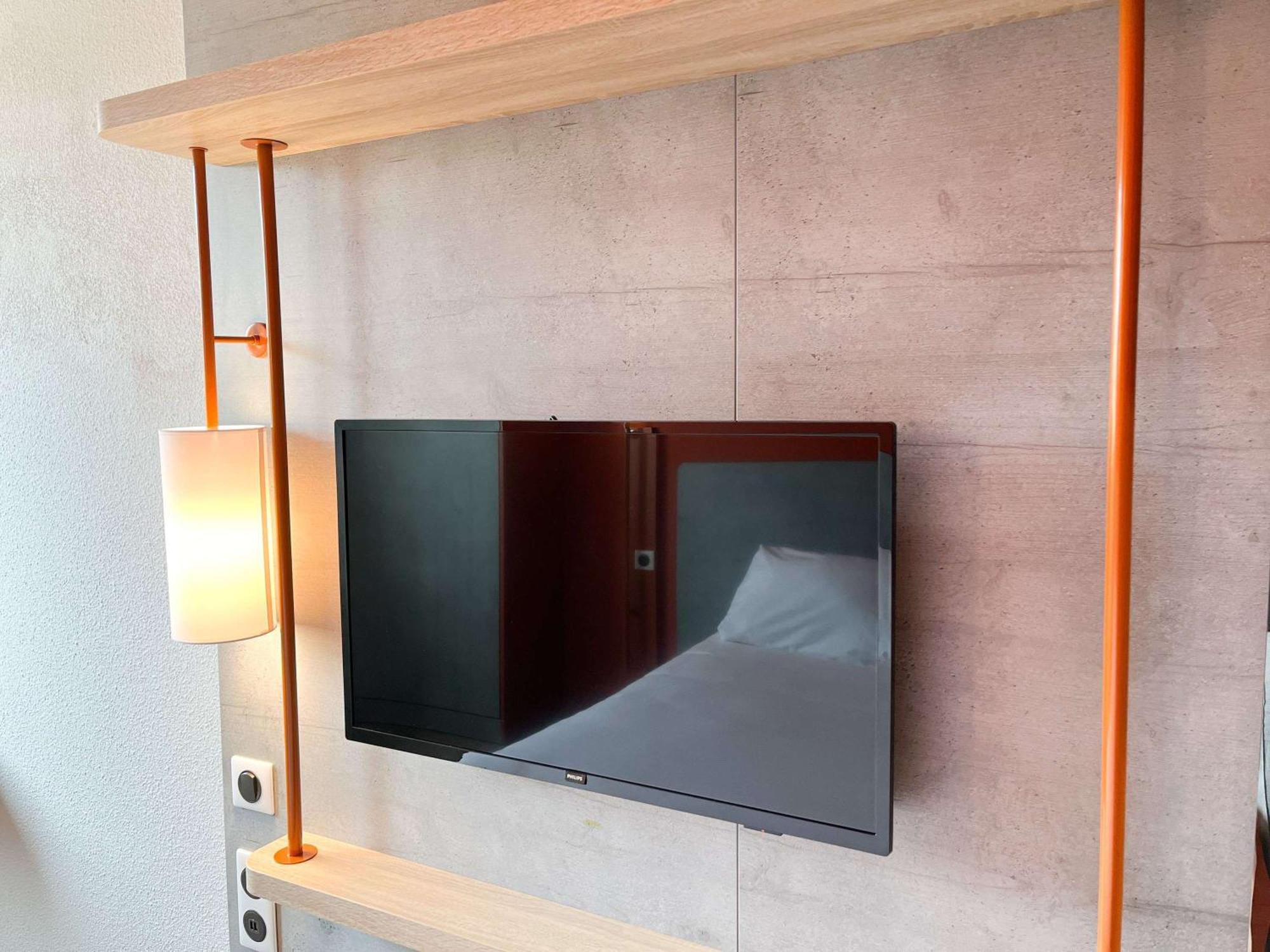 Ibis Budget Saint Christol Les Ales Buitenkant foto