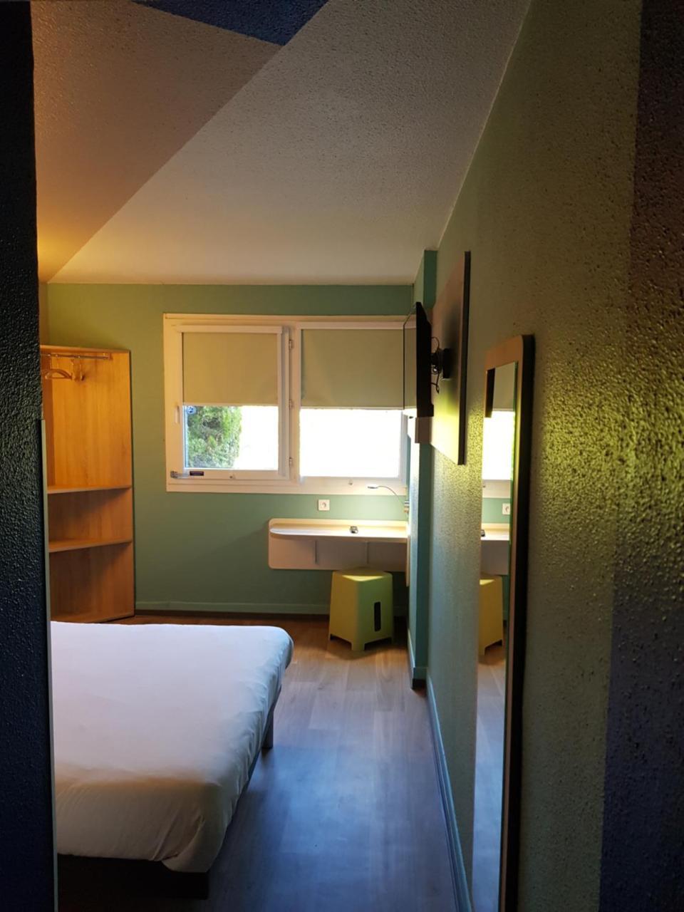 Ibis Budget Saint Christol Les Ales Buitenkant foto