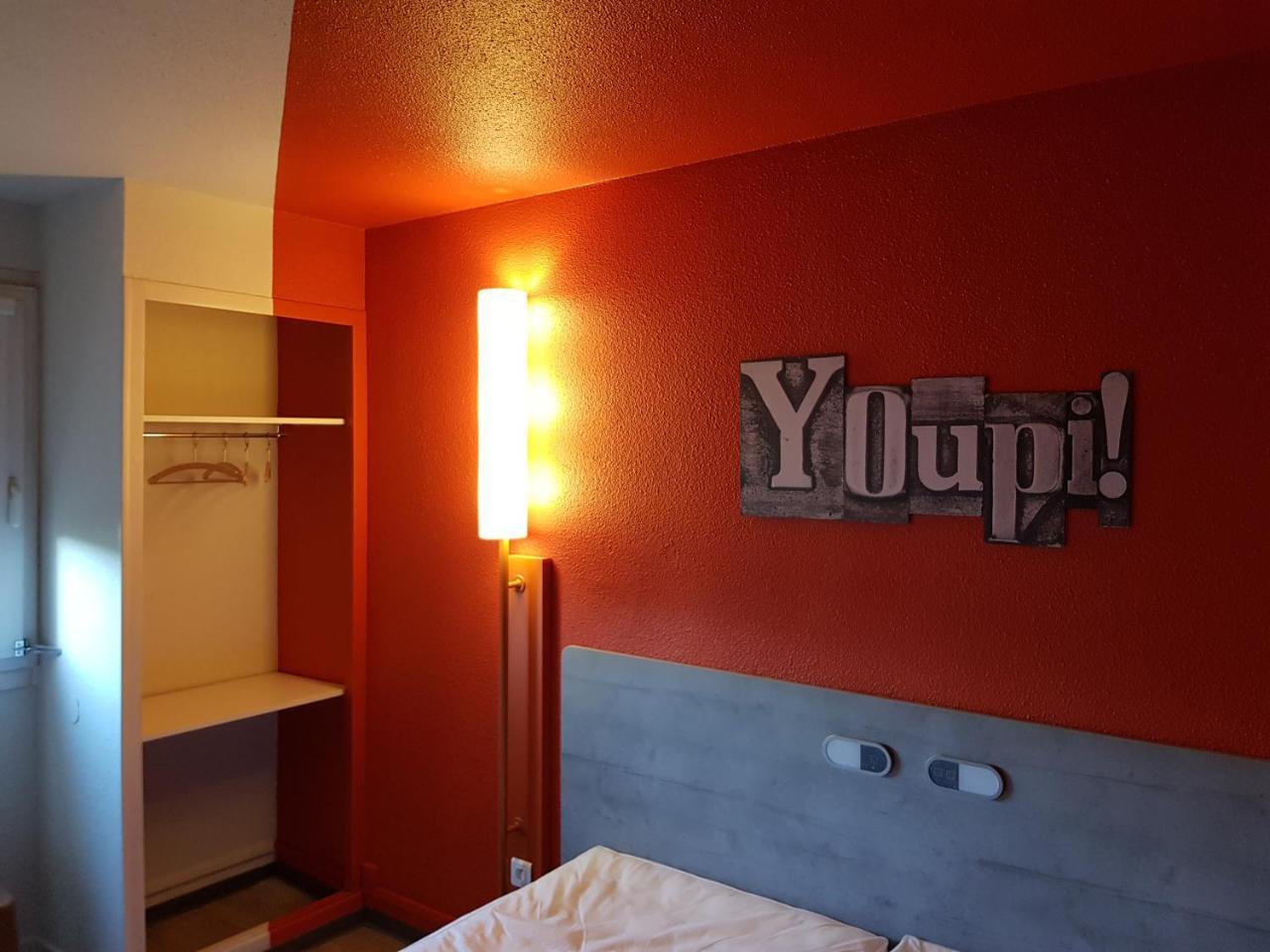 Ibis Budget Saint Christol Les Ales Buitenkant foto