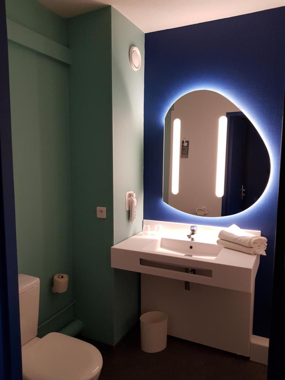 Ibis Budget Saint Christol Les Ales Buitenkant foto